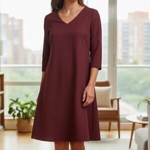 MM Lafleur Maroon Plum Shift Sheath Dress Size 6 V-Neck 3/4 Sleeves Knee Length